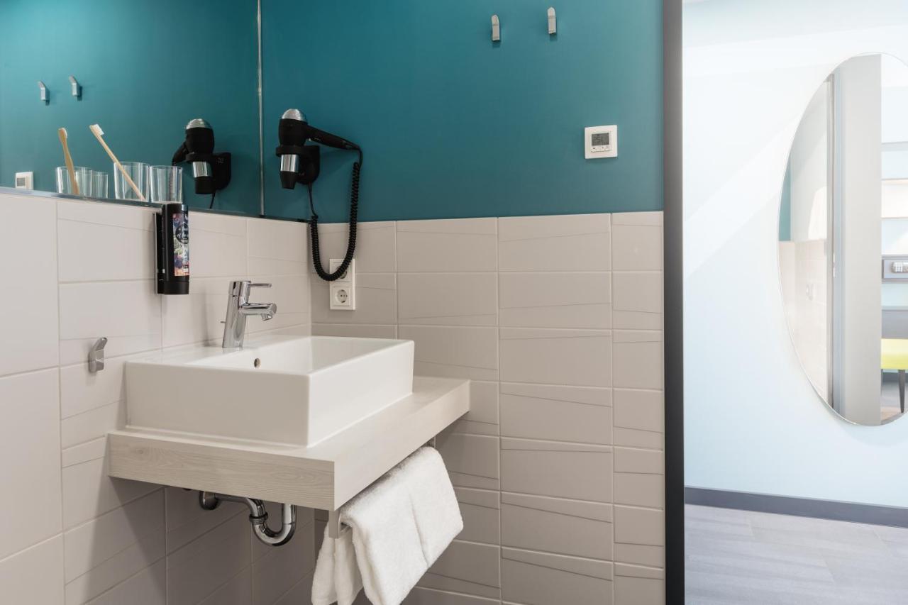 - The Niu, Seven Ost By Ihg Hotel 3*