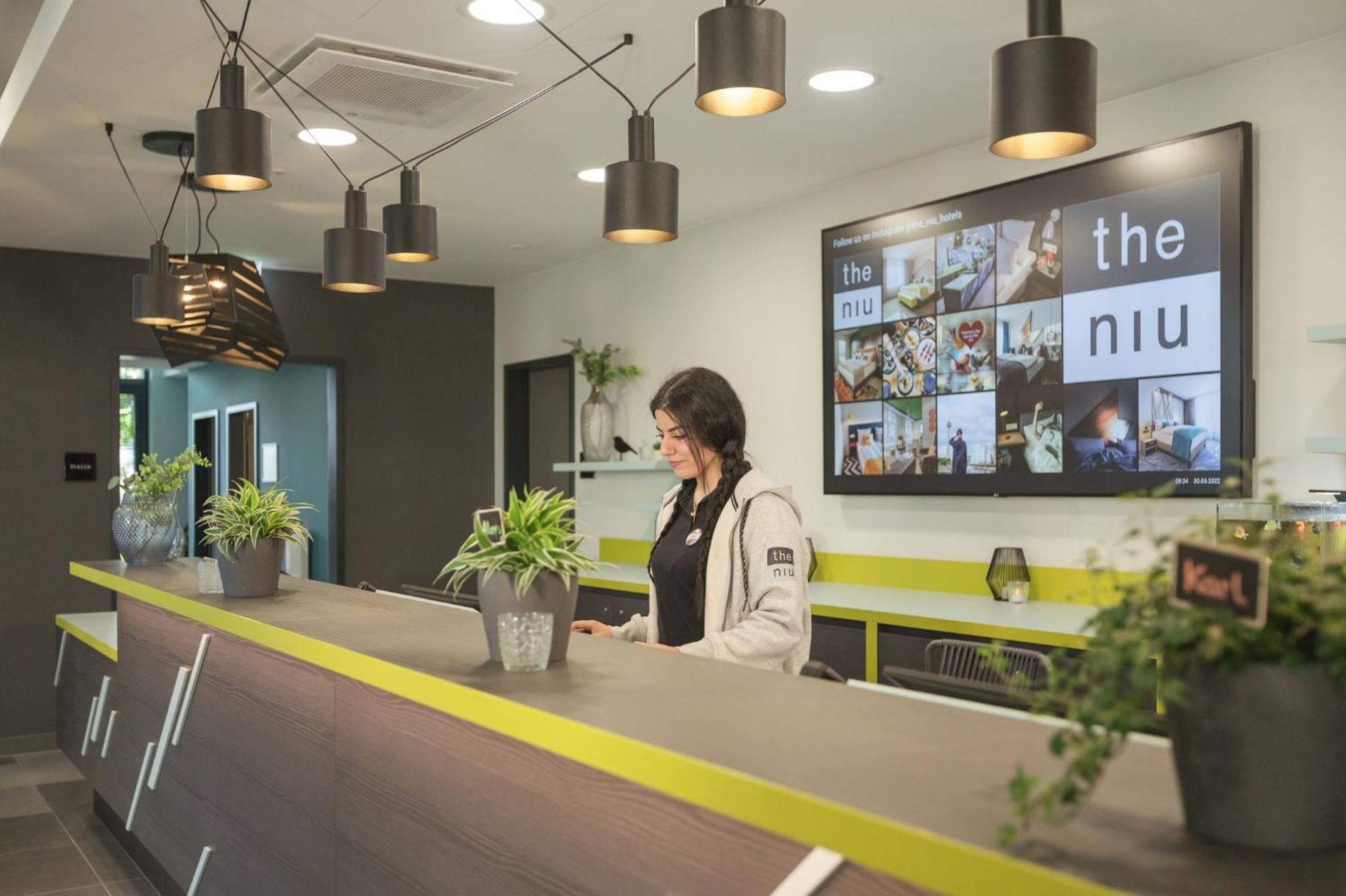 - The Niu, Seven Ost By Ihg 3*